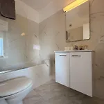 Marina & Services Hotel Mandelieu