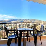Hotel Marina & Services *