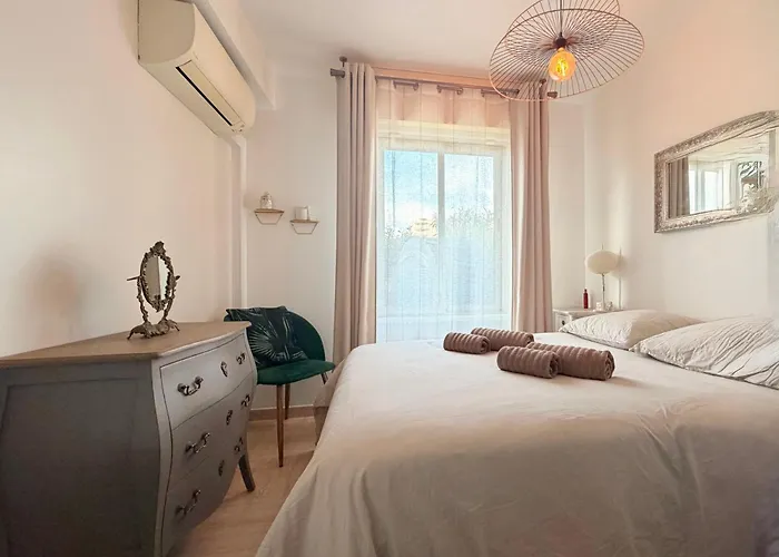 Ξενοδοχείο Marina & Services Mandelieu